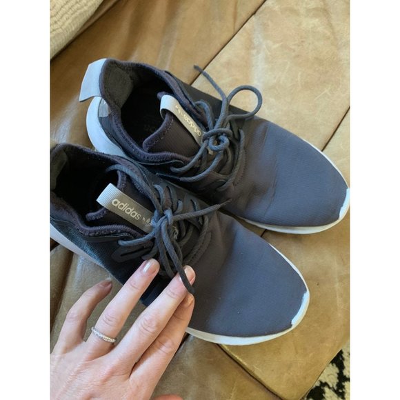 Adidas runing shoe 6 - Picture 7 of 10